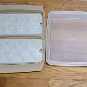 Tupperware deviled egg tray carrier